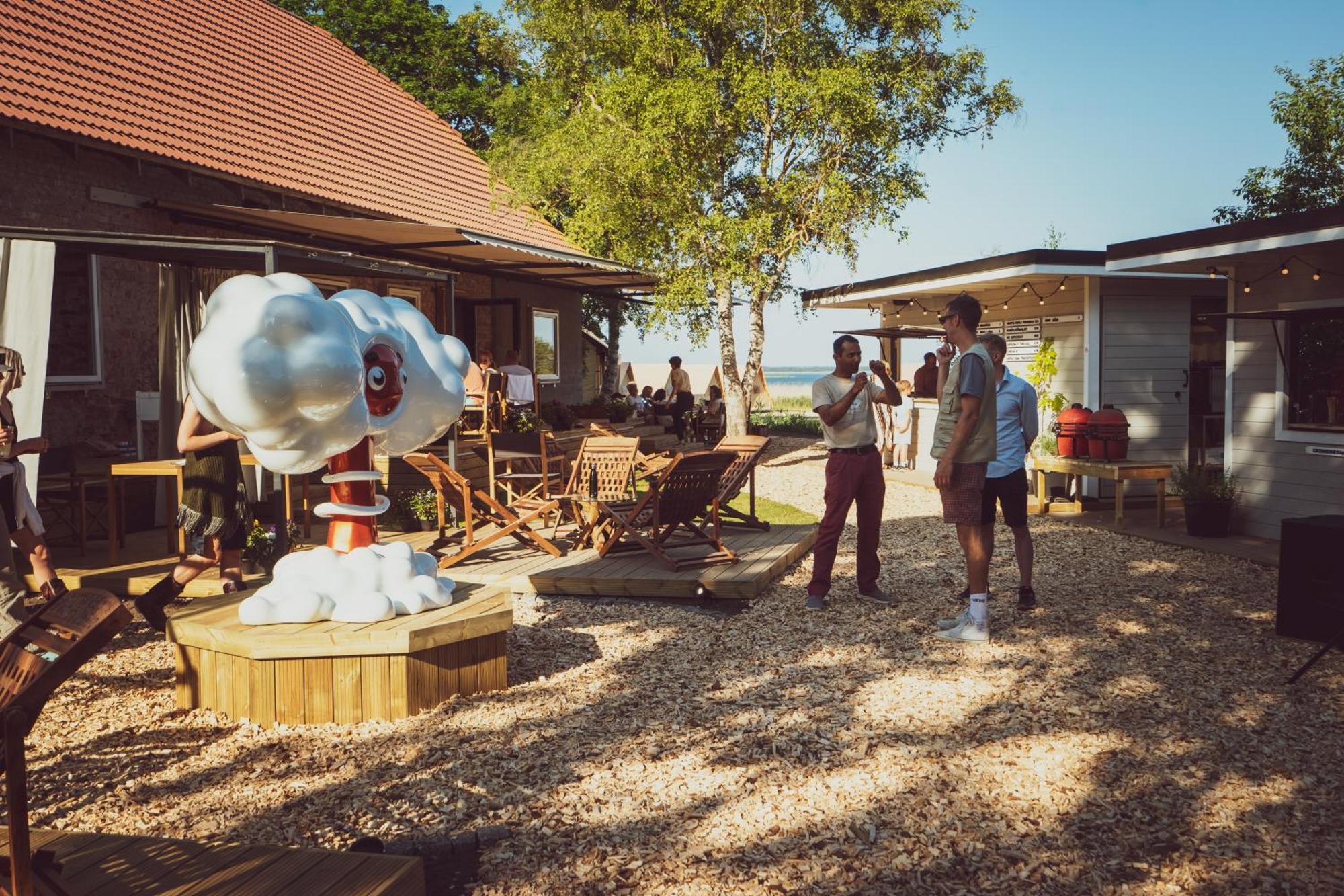 Mia Glamping Hotel Orissaare Exterior photo