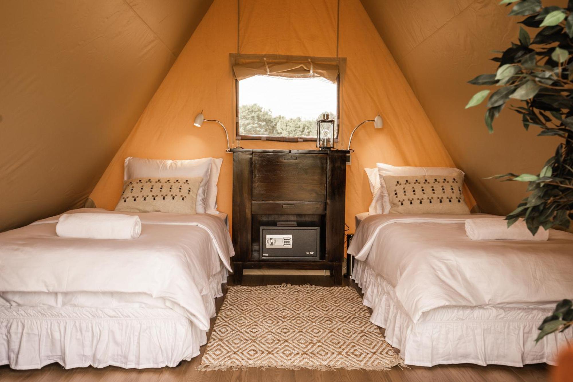 Mia Glamping Hotel Orissaare Exterior photo