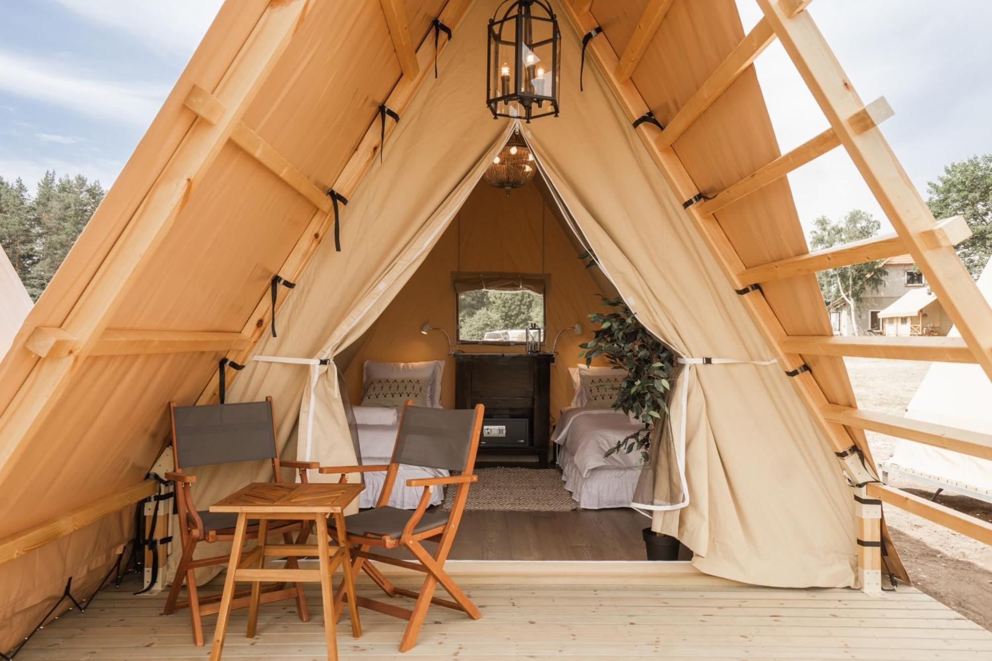 Mia Glamping Hotel Orissaare Exterior photo